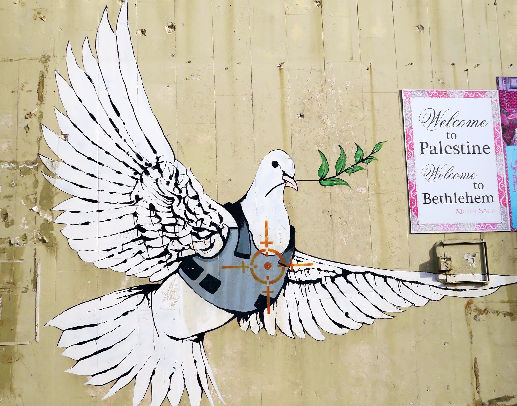original_Banksy_20Graffiti_20on_20West_20Bank_20Wall_20in_20Bethlehem__20Palestinian_20Territories